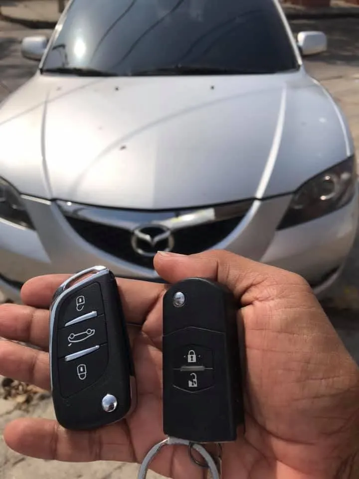 Llaves Con Chip Mazda